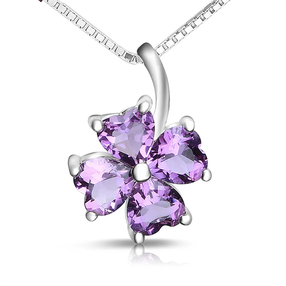 bijou améthyste en forme de trèfle