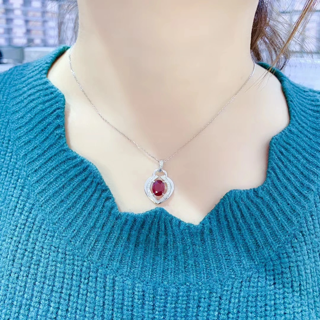 cristal rubis précieux