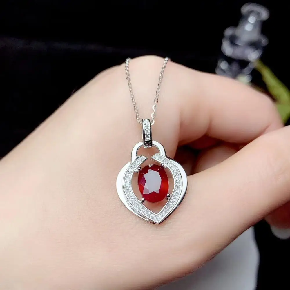 pendentif rubis gemme
