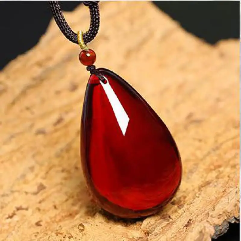 pendentif ambre cerise