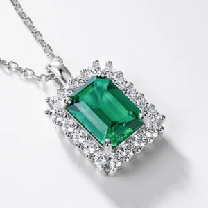 pendentif émeraude taille émeraude