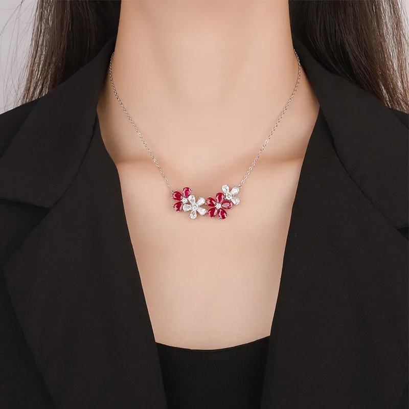 bijou en argent rubis et diamants
