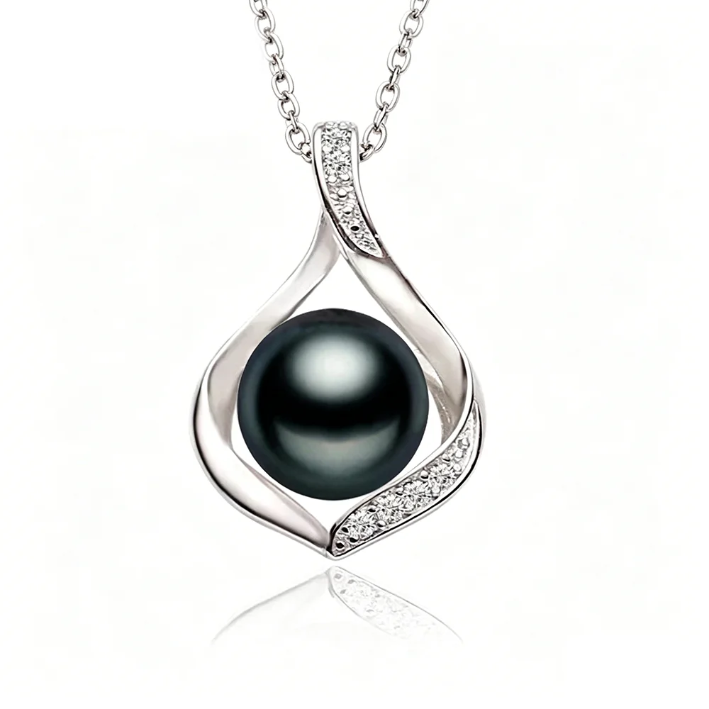 Bijou en argent avec perle blanche nacrée