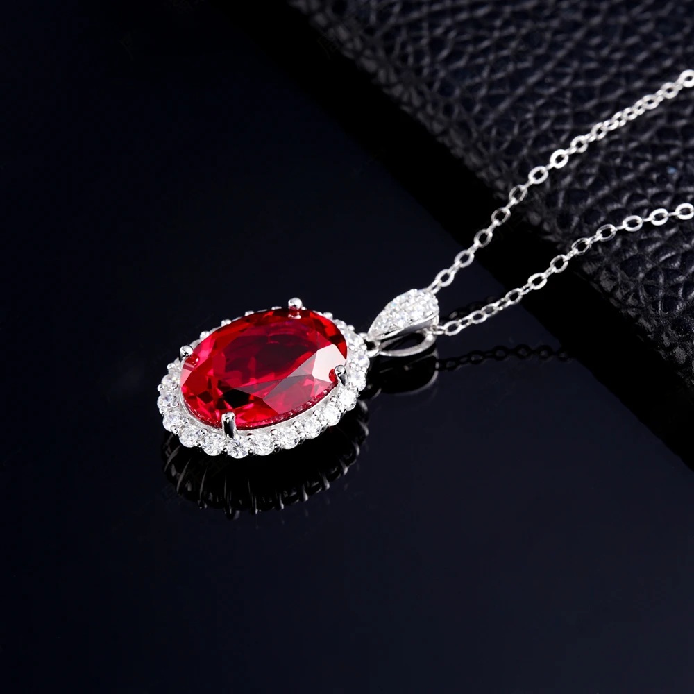 bijou pendentif rubis rouge élégant