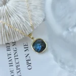pendentif labradorite bleue
