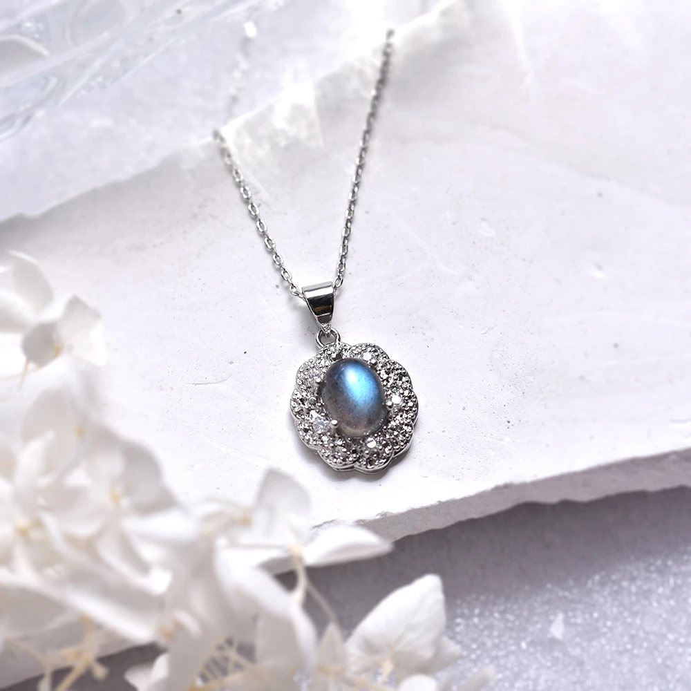 pendentif en argent avec pierre Labradorite