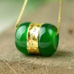 pendentif Jade Chinois couleur vert impérial