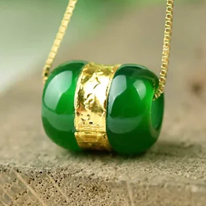 pendentif Jade Chinois couleur vert impérial