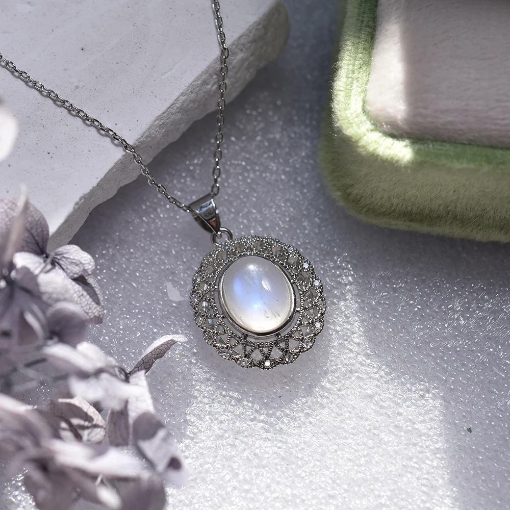 bijou pierre de lune élégant