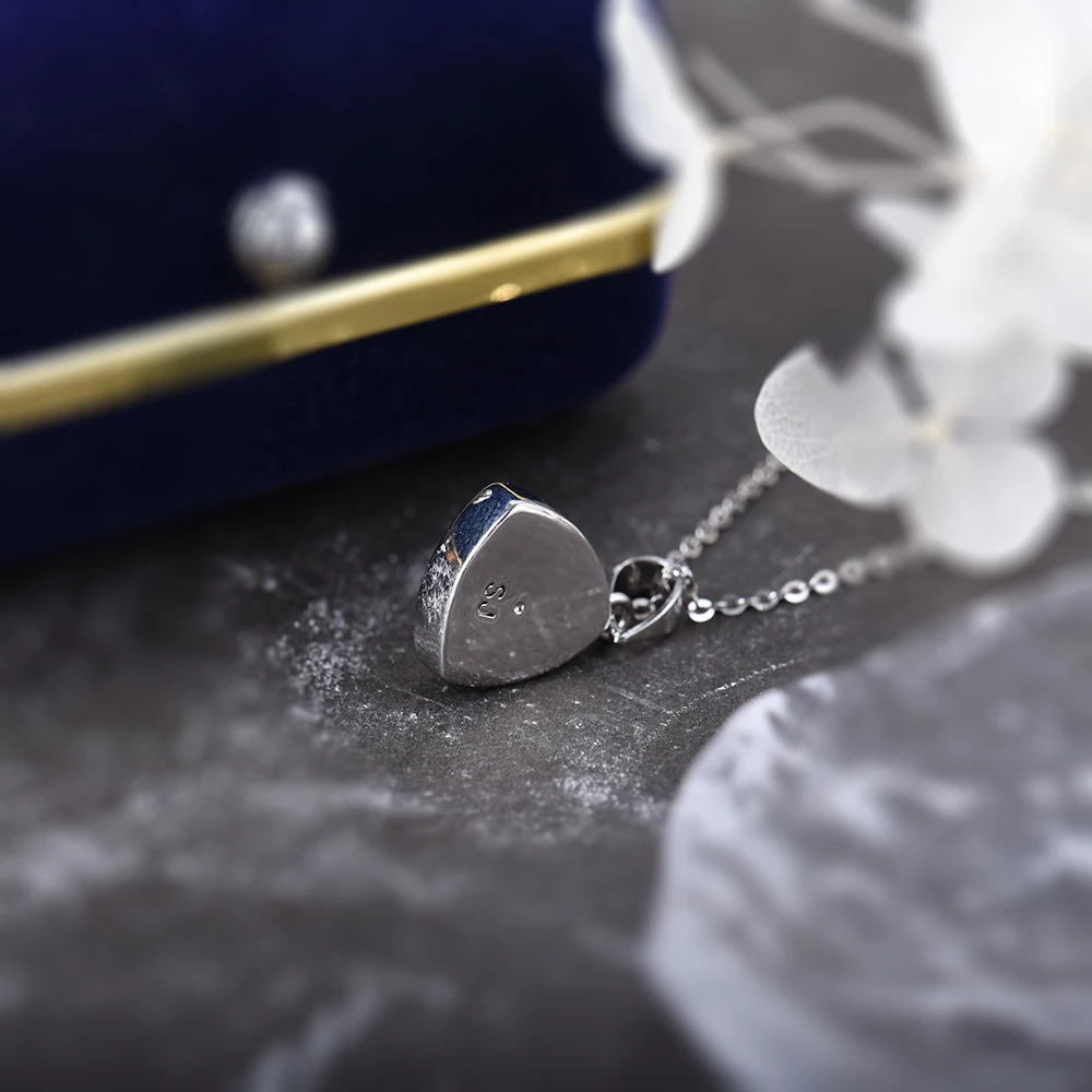 bijou en labradorite celtique