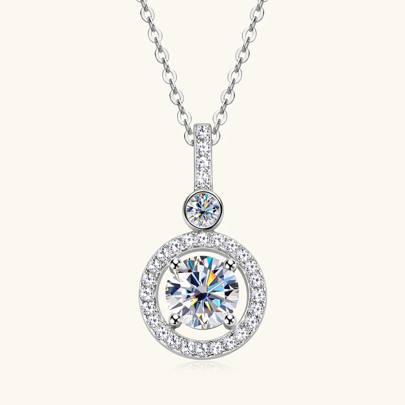 pendentif élégant avec pierre centrale