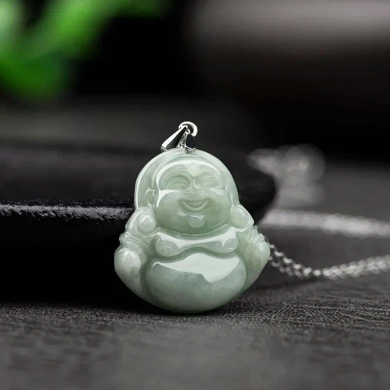 bijou en jade vert