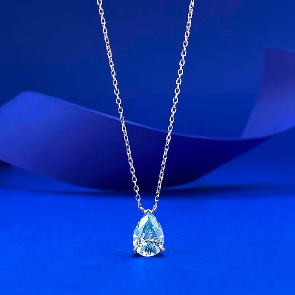 pendentif en argent avec pierre d'aigue-marine