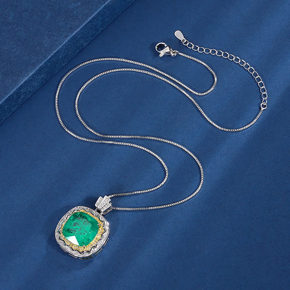 pendentif masculin avec émeraude de laboratoire