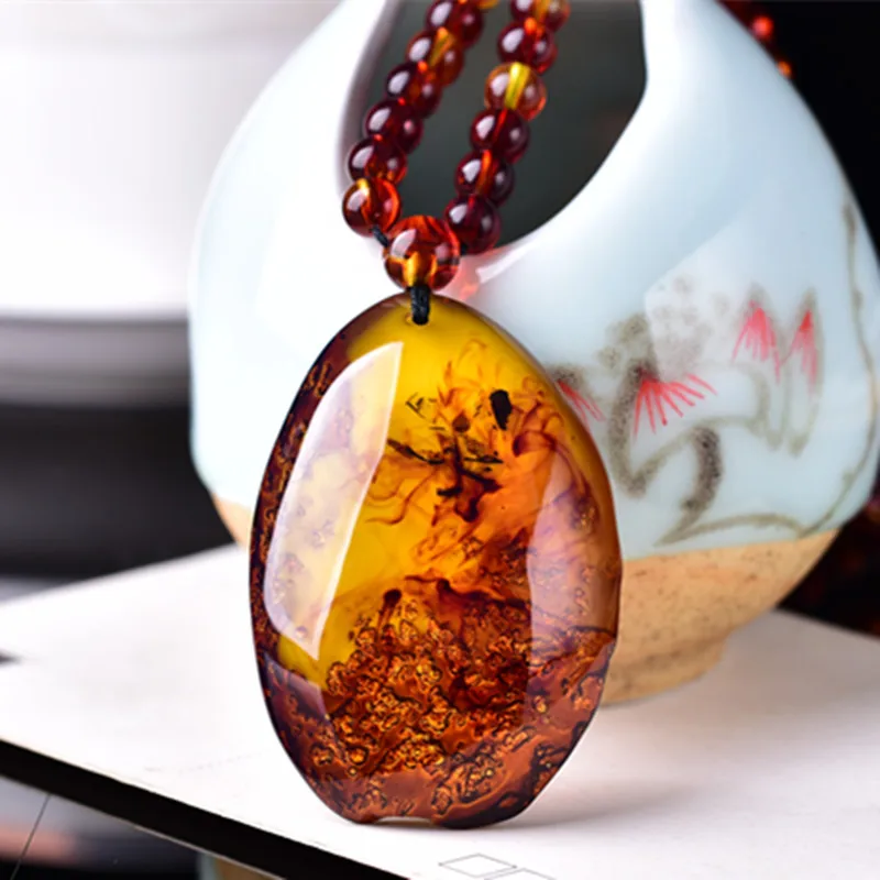 gros pendentif ambre en forme de goutte