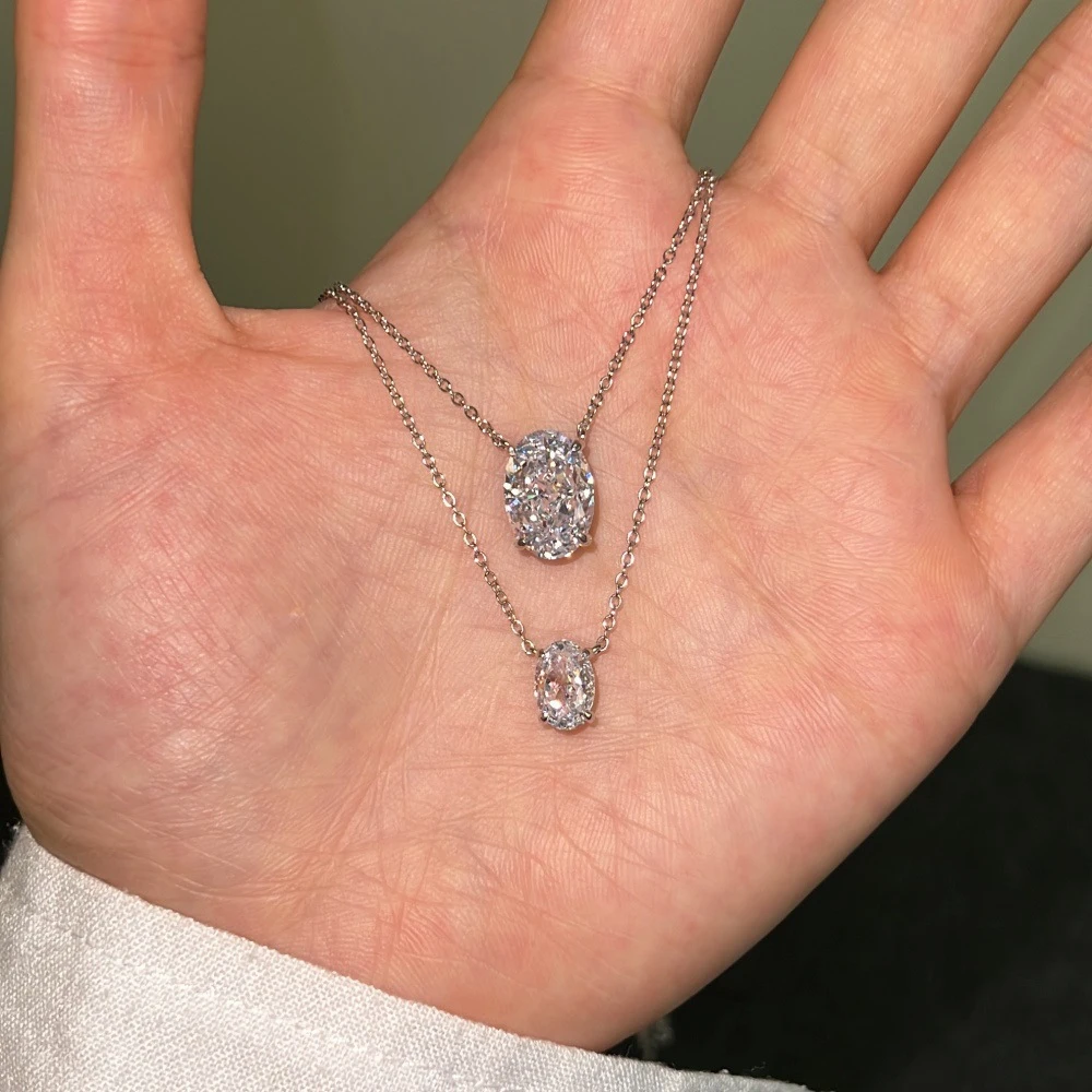 bijou en saphir blanc
