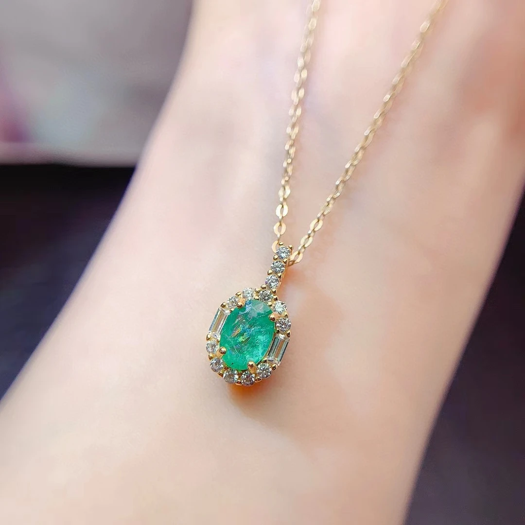pendentif luxueux en émeraude