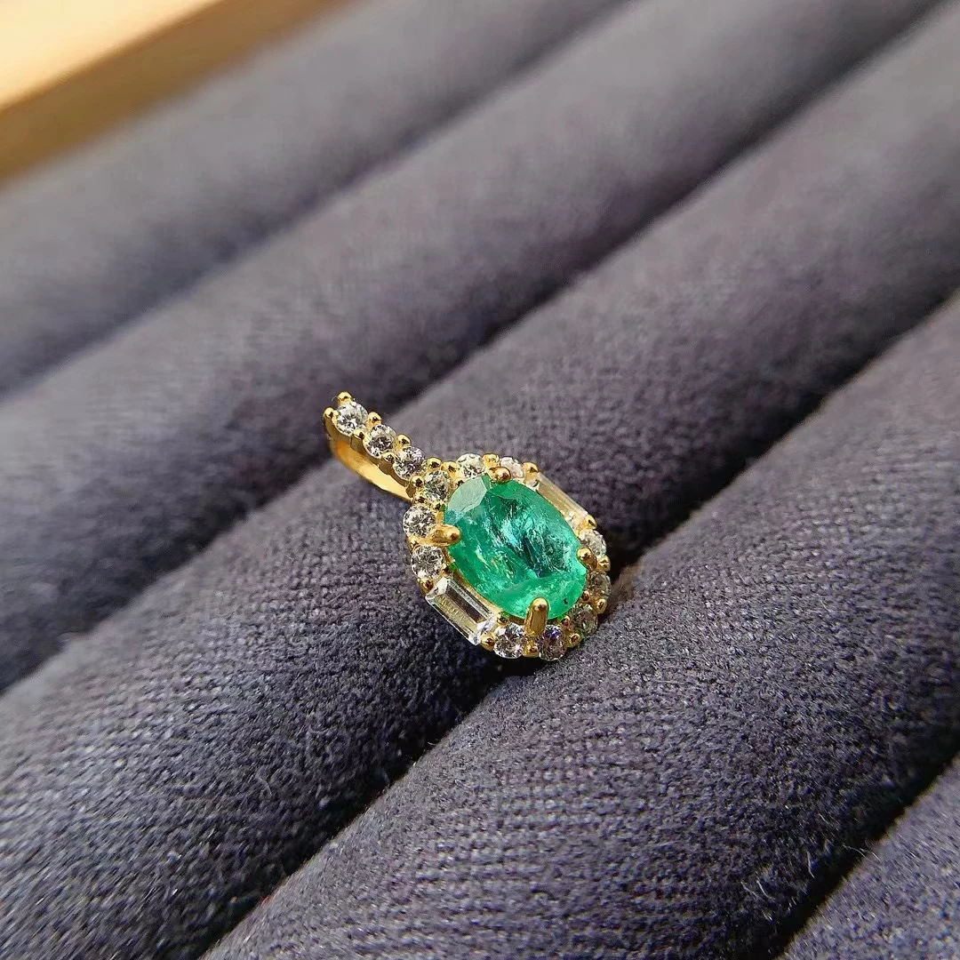 pendentif émeraude avec zircon