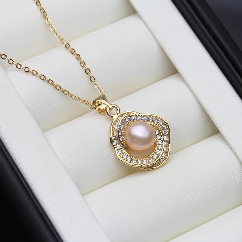 bijou avec perle de culture blanche