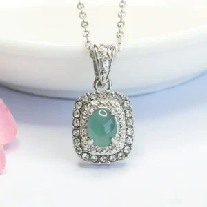 pendentif jade femme