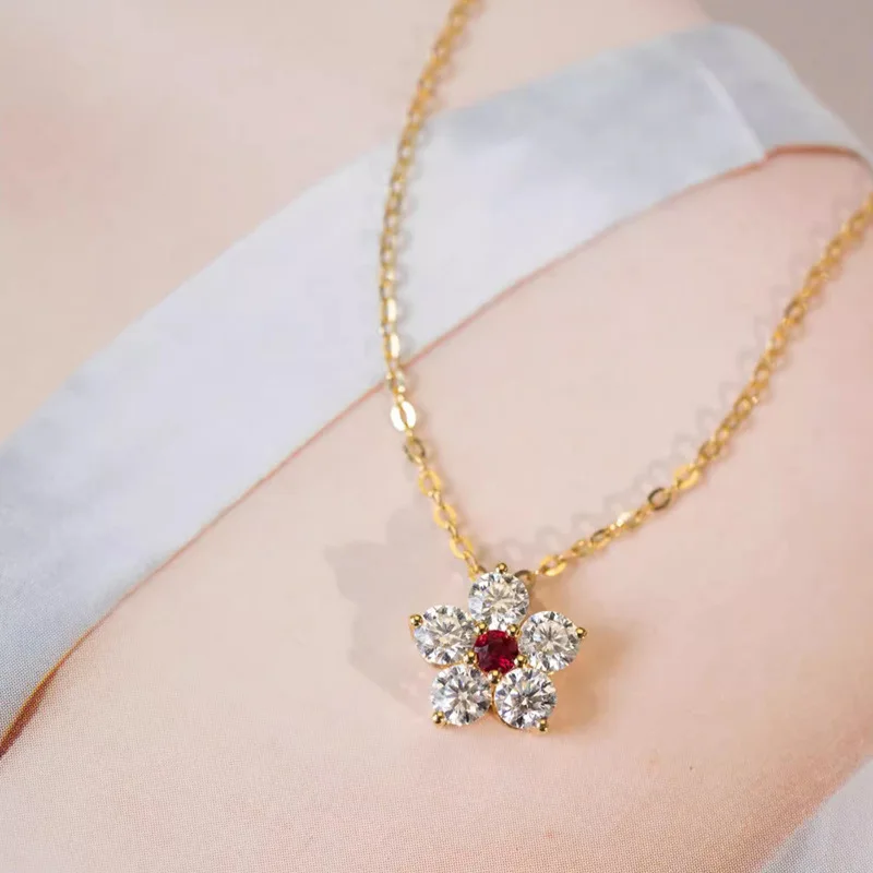 pendentif floral rubis de laboratoire