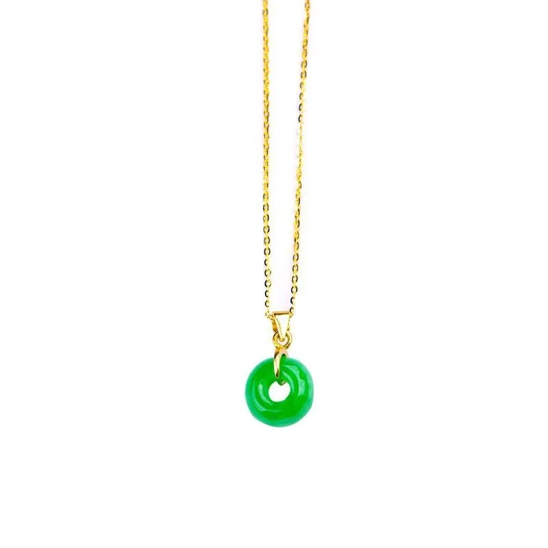 jade vert pendentif rond