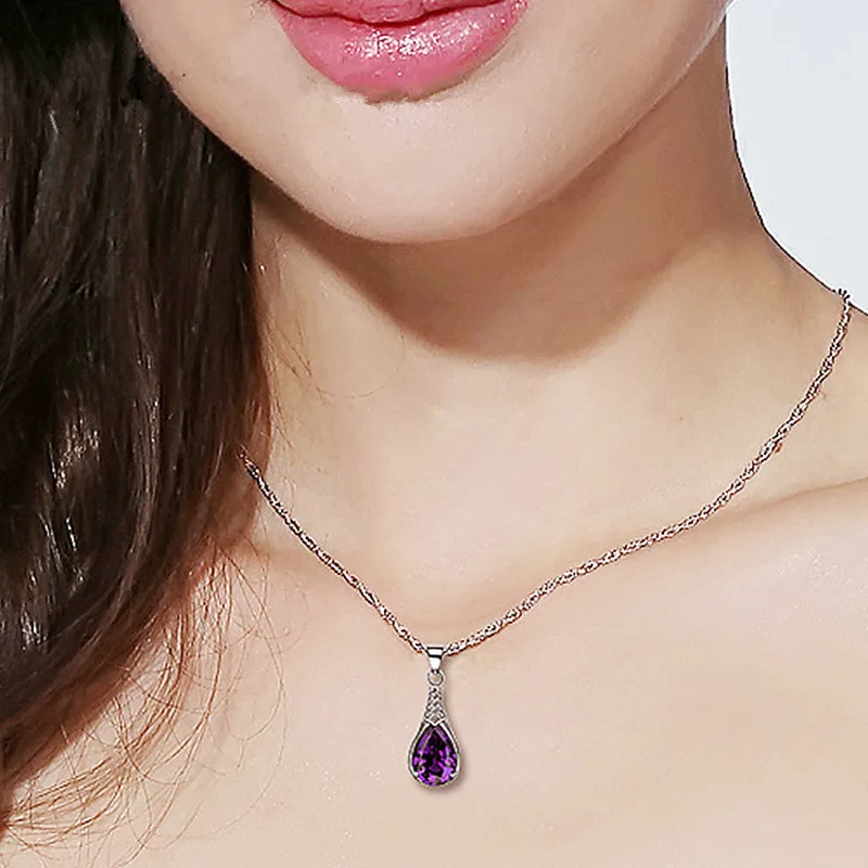 pendentif en argent avec pierre de tanzanite