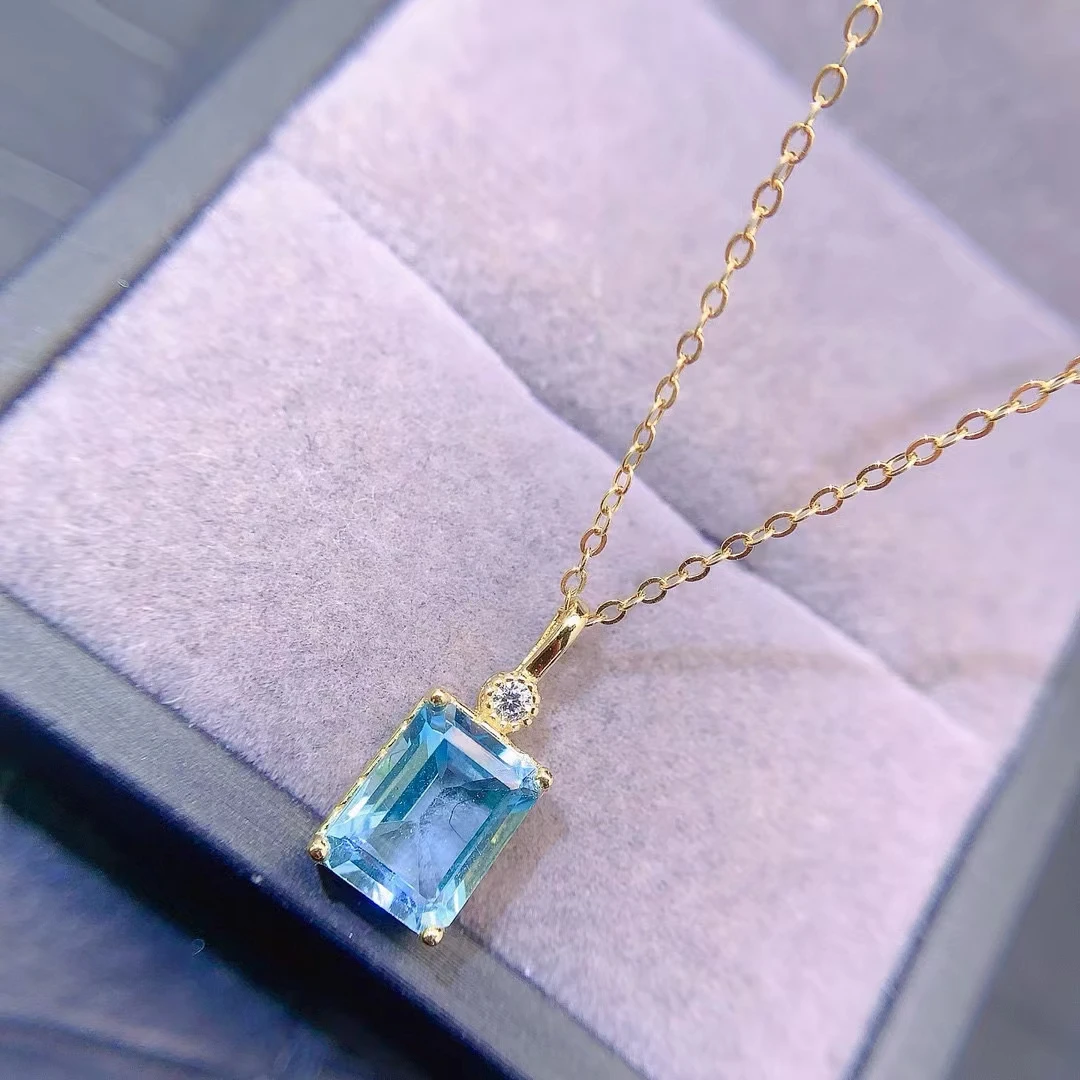 bijou en topaze de laboratoire