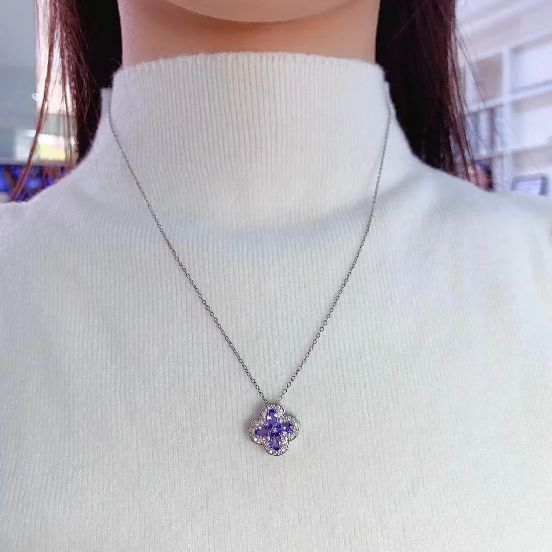 pendentif croix avec pierre naturelle