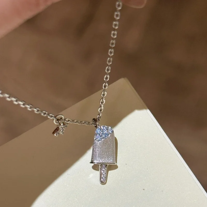 pendentif en cristal et Aigue-Marine maison du Pendentif