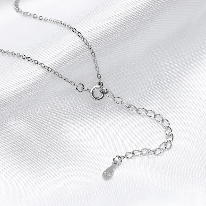 pendentif goutte d'eau avec diamant
