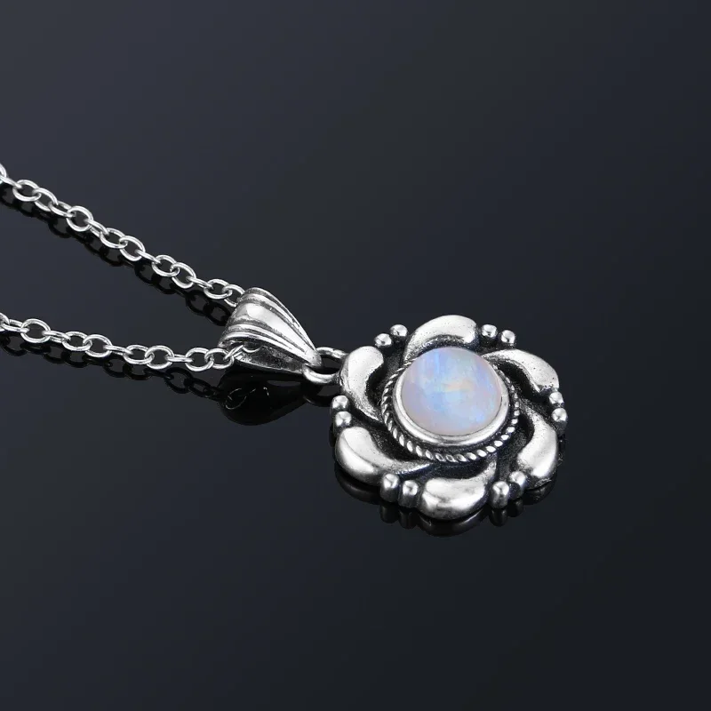 pendentif celtique en argent et pierre de lune