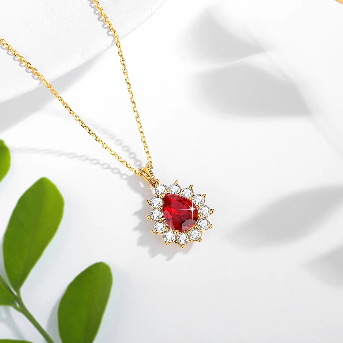 pendentif précieux rubis